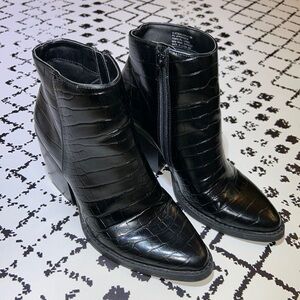 Madden Girl Black Croc-Embossed Ankle Boots, US Size 6 M, EUC